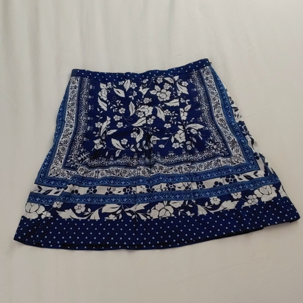 LOFT Blue & White Size 6 Petite Skirt